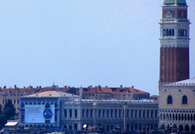 i1152.photobucket.com/albums/p489/leosweeney/iwcvenice1.jpg