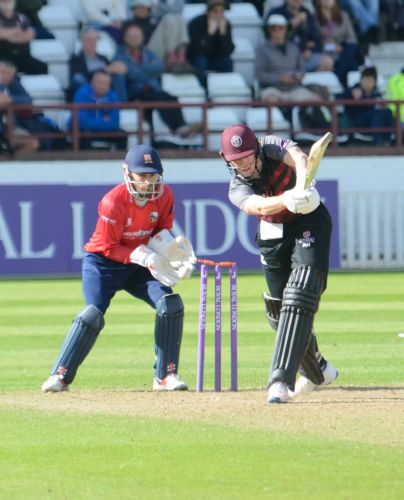 http://i1152.photobucket.com/albums/p490/cricketphotos1/Cricket%20Photos/2017%20Cricket%20Photos/Royal%20London%20one%20day%20cup/Somerset%20v%20Essex%2014th%20May%202017/Adam%20Hose%20bld%20Simon%20Harmer.jpg