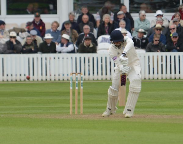 http://i1152.photobucket.com/albums/p490/cricketphotos1/Cricket%20Photos/2018%20Somerset%20Cricket%20Photos/Specsavers%20County%20Championship%202018/Somerset%20v%20Hampshire%20Starting%2011th%20May%202018/James%20Vince%20ct%20Steve%20Davies%20bld%20Tom%20Abell.jpg