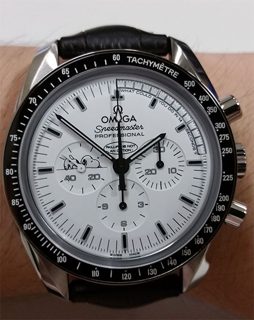 omega silver snoopy price