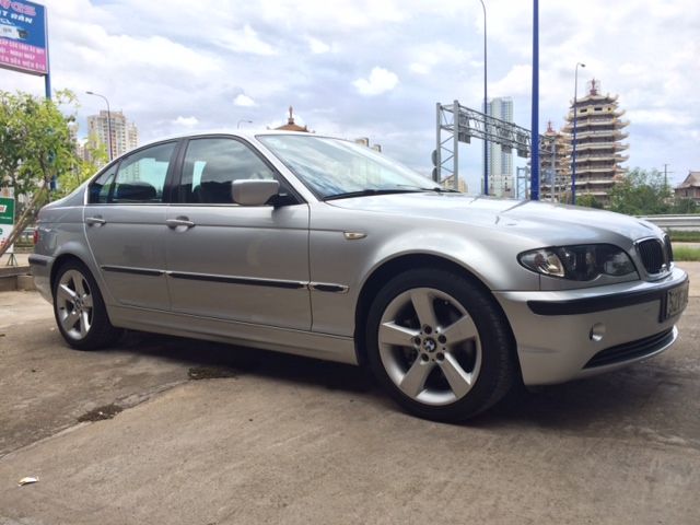 Cần bán xe BMW 325i màu bạc, đăng ký tháng 5/2005 - 2