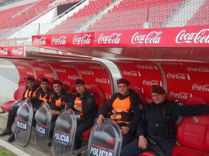 Policia Bonaerense Vs Policia Federal Argentina (2012) Policia Bonaerense Vs Policia Federal Argentina (2012)