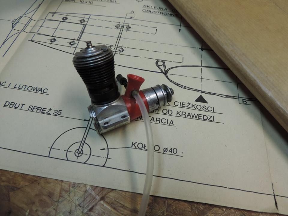 12715306_545788652255131_910576382408654