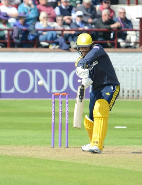 https://i1152.photobucket.com/albums/p490/cricketphotos1/Cricket%20Photos/2019%20Somerset%20Cricket%20Photos/Royal%20London%200ne-day%20cup/Somerset%20v%20Hampshire%205th%20May%202019/Aiden%20Markram%20off%20Craig%20Overton.jpg