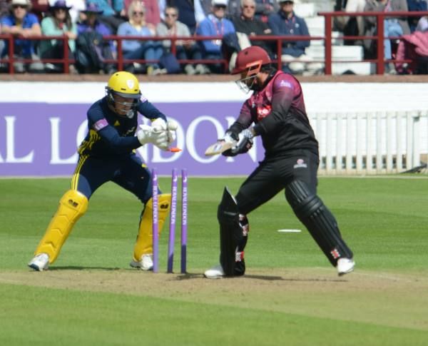 https://i1152.photobucket.com/albums/p490/cricketphotos1/Cricket%20Photos/2019%20Somerset%20Cricket%20Photos/Royal%20London%200ne-day%20cup/Somerset%20v%20Hampshire%205th%20May%202019/Peter%20Trego%20bld%20Liam%20Dawson.jpg