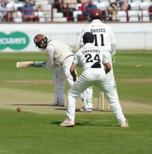 https://i1152.photobucket.com/albums/p490/cricketphotos1/Cricket%20Photos/2019%20Somerset%20Cricket%20Photos/Specsavers%20County%20Championship%202019/Somerset%20v%20Surrey%20starting%2014th%20May%202019/Ryan%20Patel%20bld%20Jack%20Leach.jpg
