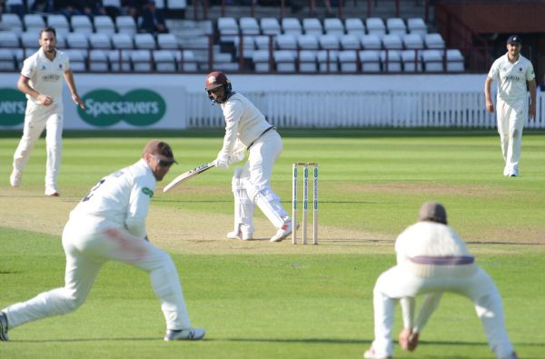https://i1152.photobucket.com/albums/p490/cricketphotos1/Cricket%20Photos/2019%20Somerset%20Cricket%20Photos/Specsavers%20County%20Championship%202019/Somerset%20v%20Surrey%20starting%2014th%20May%202019/Ryan%20Patel%20did%20not%20carry%20off%20Lewis%20Gregory.jpg